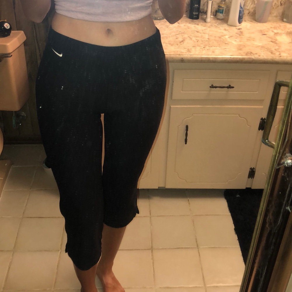 Nike FitDry XS Capris Vintage Black🧡